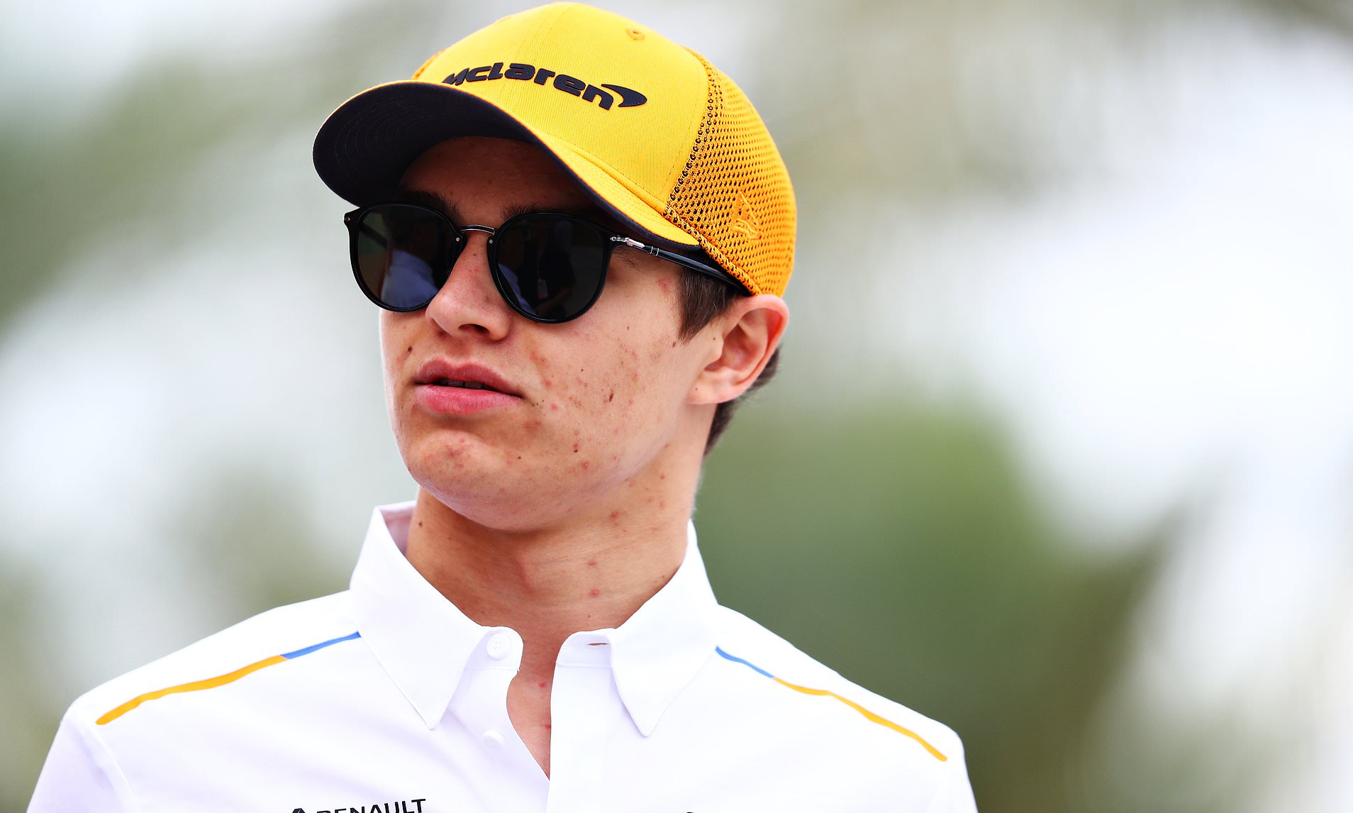 Lando Norris tránh xa bia bọt