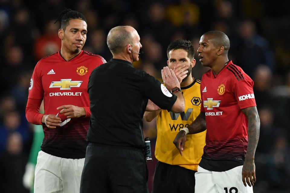 2 cầu thủ MU bị chấm điểm thấp khó tin sau trận thua Wolves