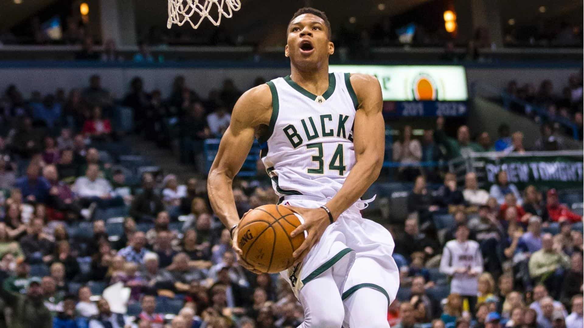Giannis Antetokounmpo đang có chỉ số kinh hơn cả mùa hoàng kim của Jordan và LeBron