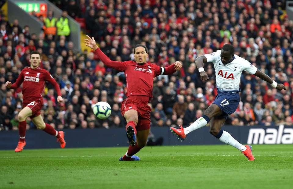 Bằng chứng Van Dijk đã quyết định hoàn hảo trong 6 giây phi thường khi Liverpool hạ Tottenham