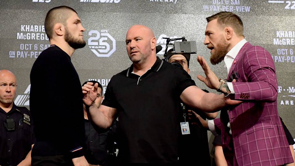"Lỡ dại" công kích vợ Khabib, McGregor nhanh tay xóa tweet như chưa có gì xảy ra