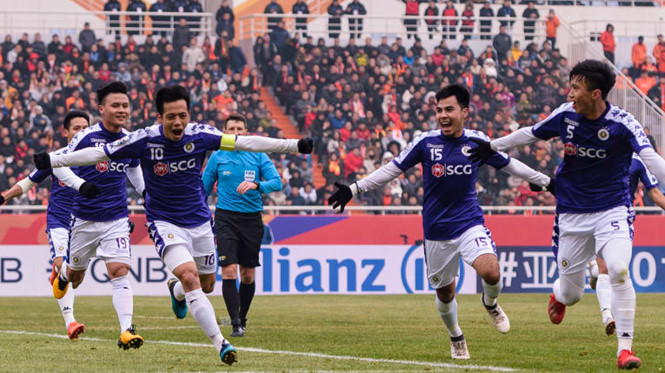 Hà Nội FC thiệt đơn thiệt kép trước đại chiến với SLNA