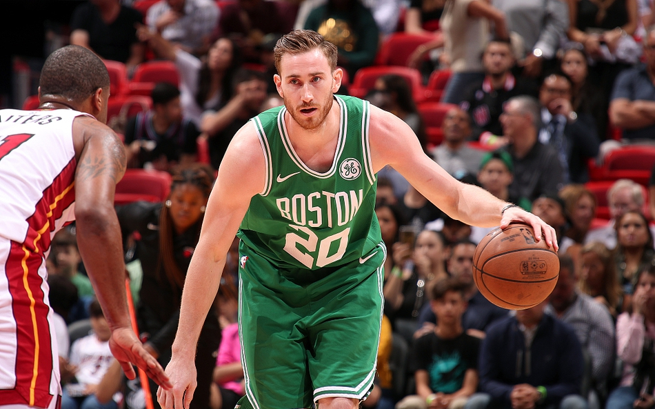 Trai đẹp Gordon Hayward có màn trình diễn đẳng cấp còn mượt hơn cả mái tóc của anh