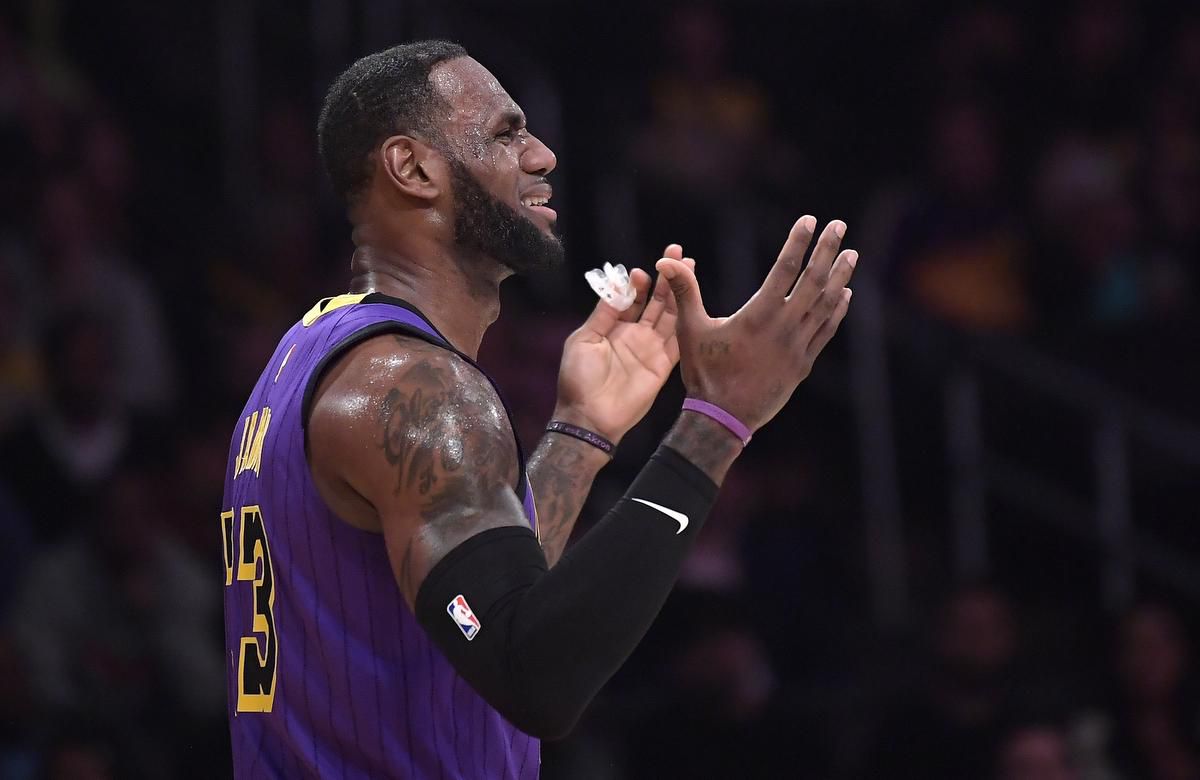 Kobe Bryant quá rõ lý do vì sao LeBron James có mùa giải đáng thất vọng vừa qua Kobe Bryant quá rõ lý do vì sao LeBron James có mùa giải đáng thất vọng vừa qua