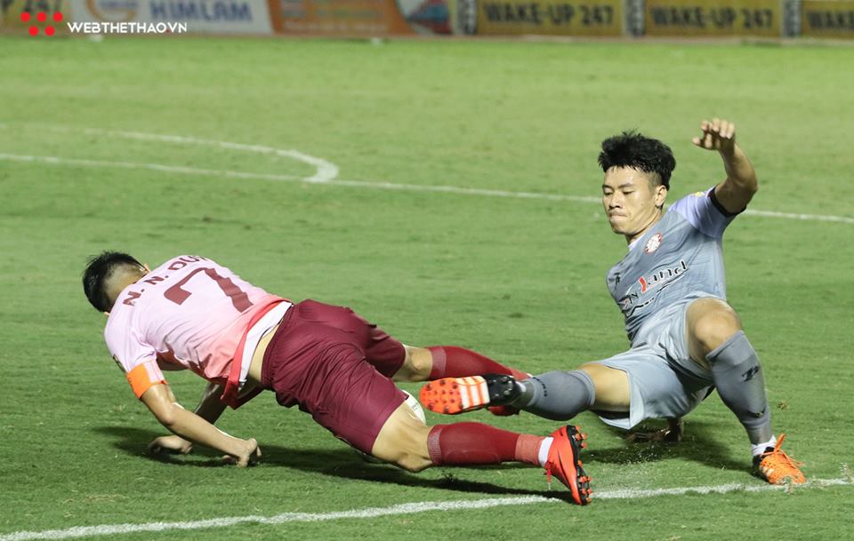 Nhìn lại trận derby TP.HCM qua góc ảnh của Webthethao.vn