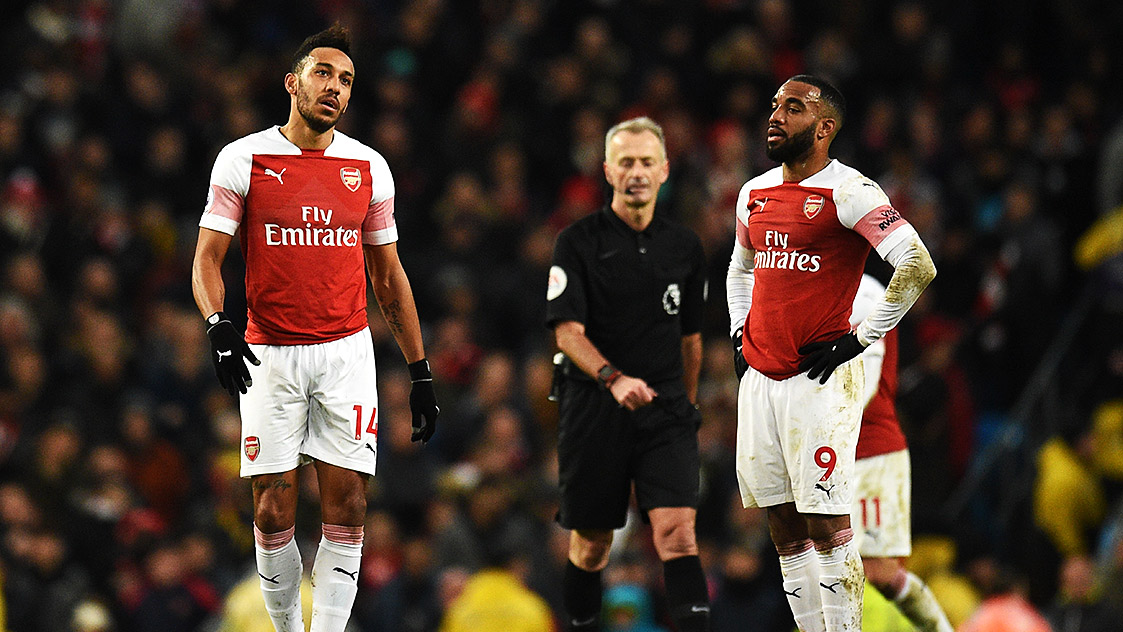 Thành tích phòng ngự trên sân khách có thể khiến Arsenal lỡ top 4 Ngoại hạng Anh
