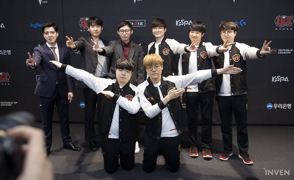 Fan cảm thấy hưng phấn khi SK Telecom T1 hủy diệt Kingzone Dragon X tại bán kết LCK mùa xuân 2019
