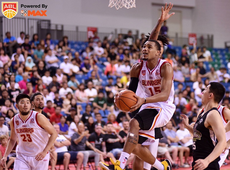 Rượt đuổi nghẹt thở, Singapore Slingers đả bại Macau Black Bears