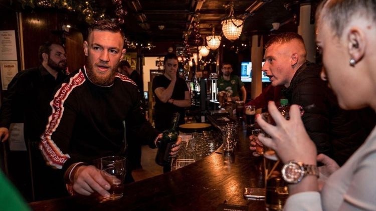 Conor McGregor lại choảng nhau trên bar, lần này là ở Ireland