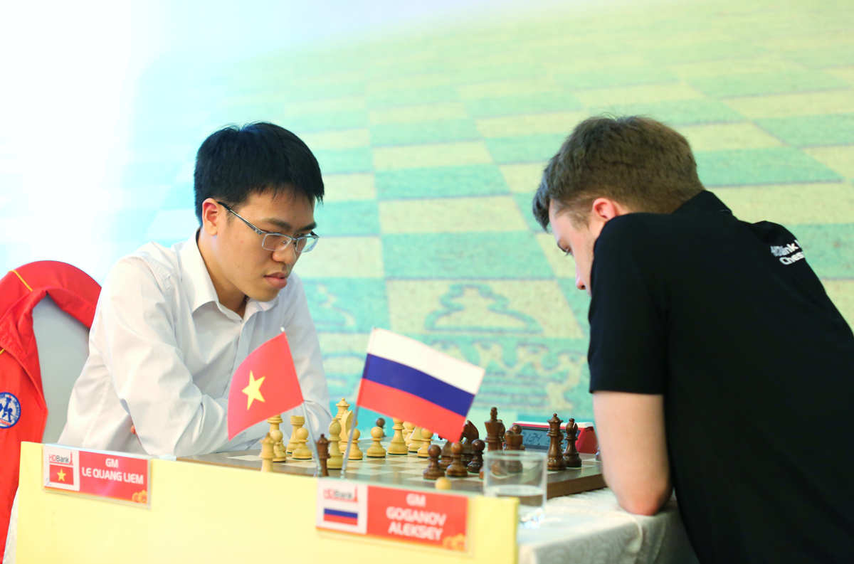Thắng ván 8 Dubai Open 2019, Lê Quang Liêm trở lại bảng Siêu Đại kiện tướng