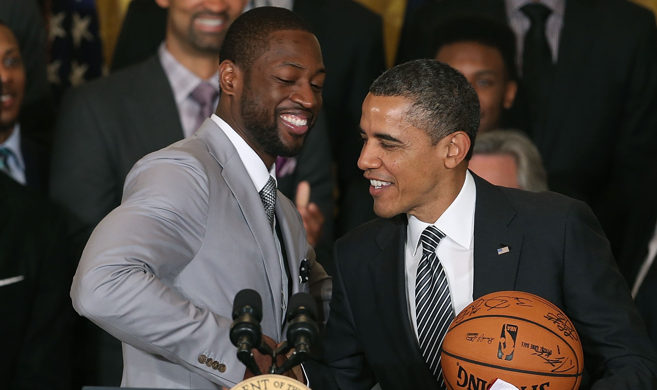 Cay mắt đọc tâm thư chia tay Barack Obama dành cho Dwyane Wade