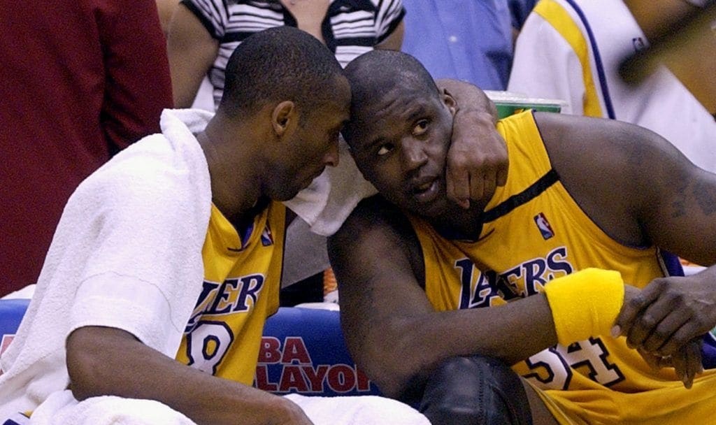 Ngay lập tức, Shaquille O'Neal đề cử một huyền thoại khác lên thay thế Magic Johnson tại LA Lakers