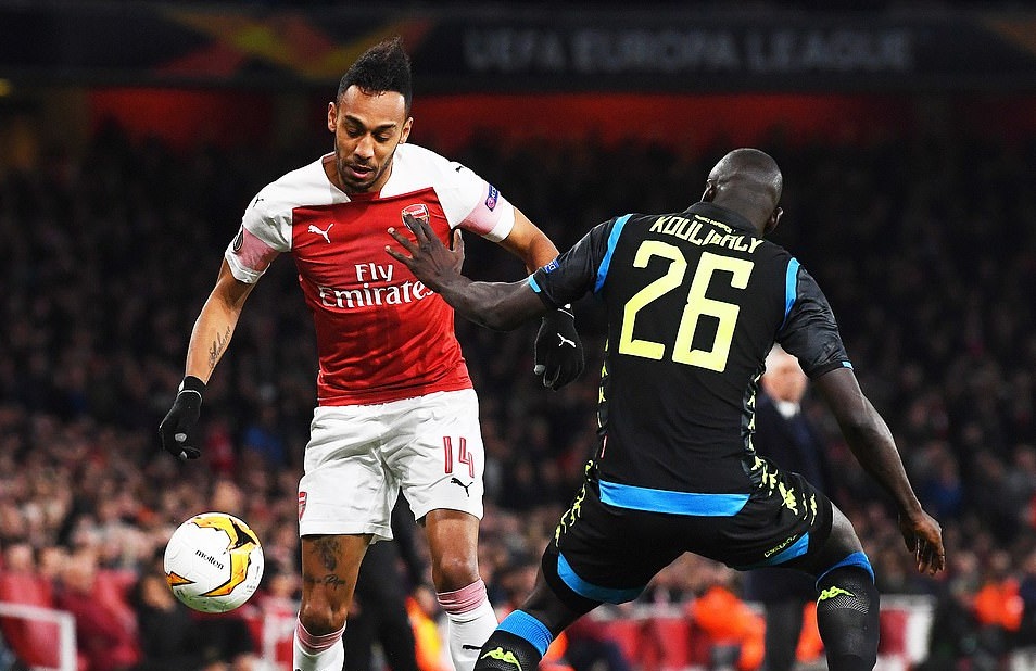 Chuyển nhượng MU 12/4: Arsenal khiến MU cân nhắc việc phá kỷ lục vì Koulibaly