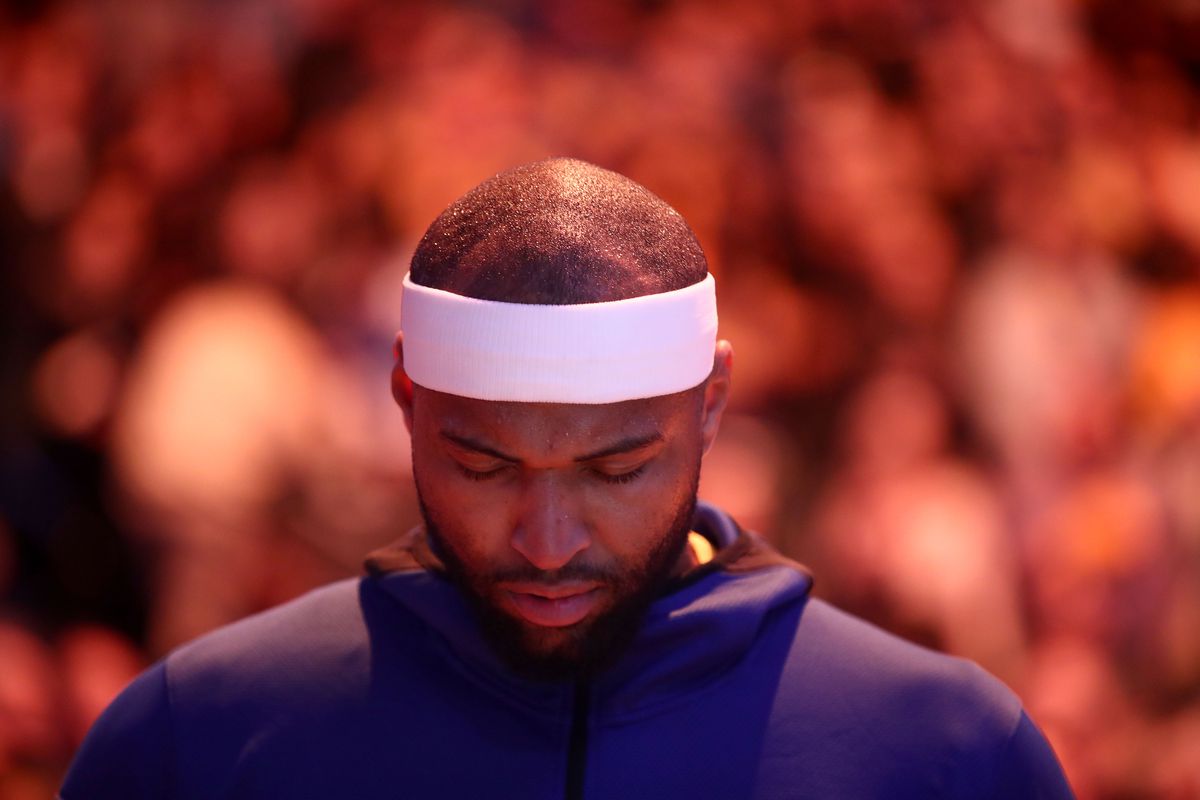 DeMarcus Cousins mua quà buff tinh thần cho anh em Warriors tại NBA Playoffs 2019 DeMarcus Cousins mua quà buff tinh thần cho anh em Warriors tại NBA Playoffs 2019
