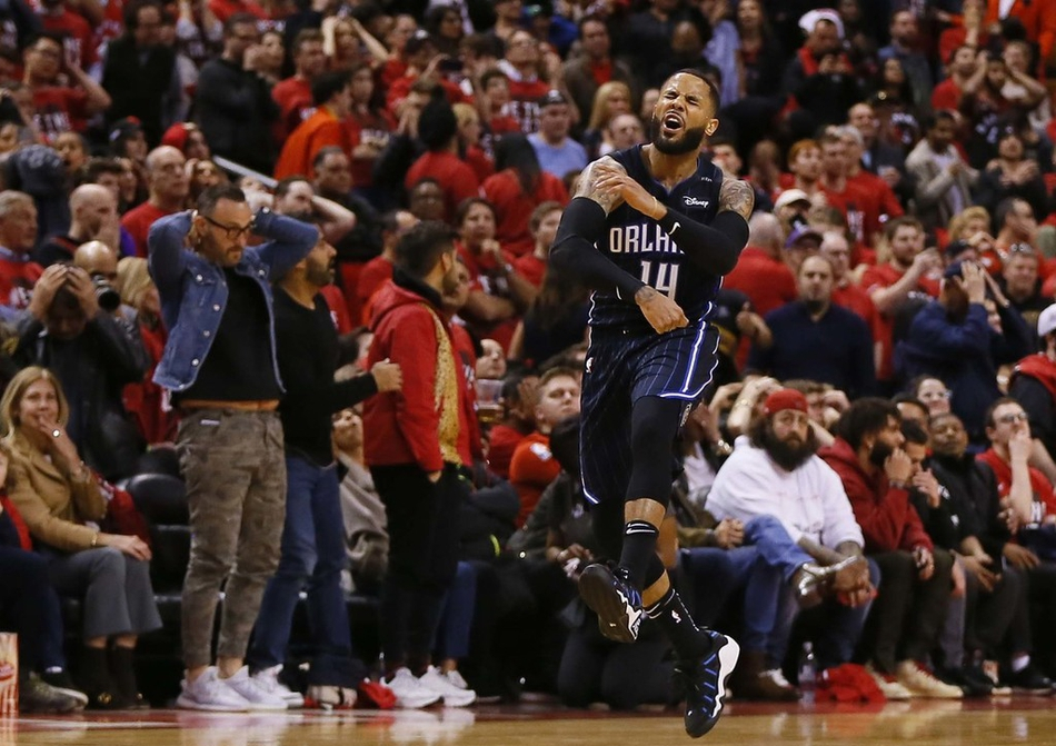 Cú 3 điểm định mệnh của người hùng cao 1m83 khiến Toronto Raptors ôm hận