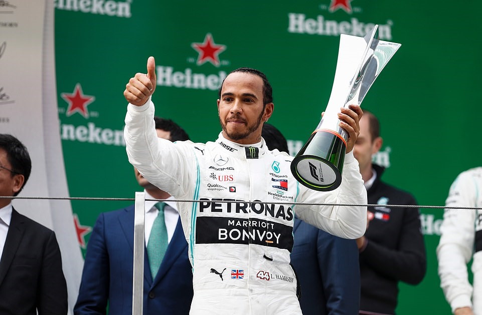 Lewis Hamilton giành chiến thắng thứ 2 của mùa giải F1 tại Thượng Hải