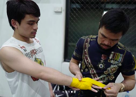 Con trai Manny Pacquiao thắng KO trong trận đấu chính thức đầu tiên