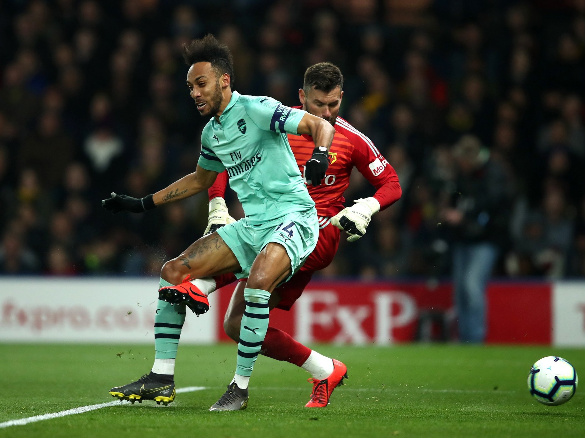 Kết quả Ngoại hạng Anh (vòng 34): Aubameyang nổ súng, Arsenal hạ gục Watford