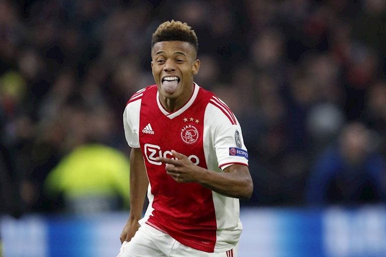 Tin chuyển nhượng tối 17/4: Arsenal tham gia cuộc đua giành sao Ajax