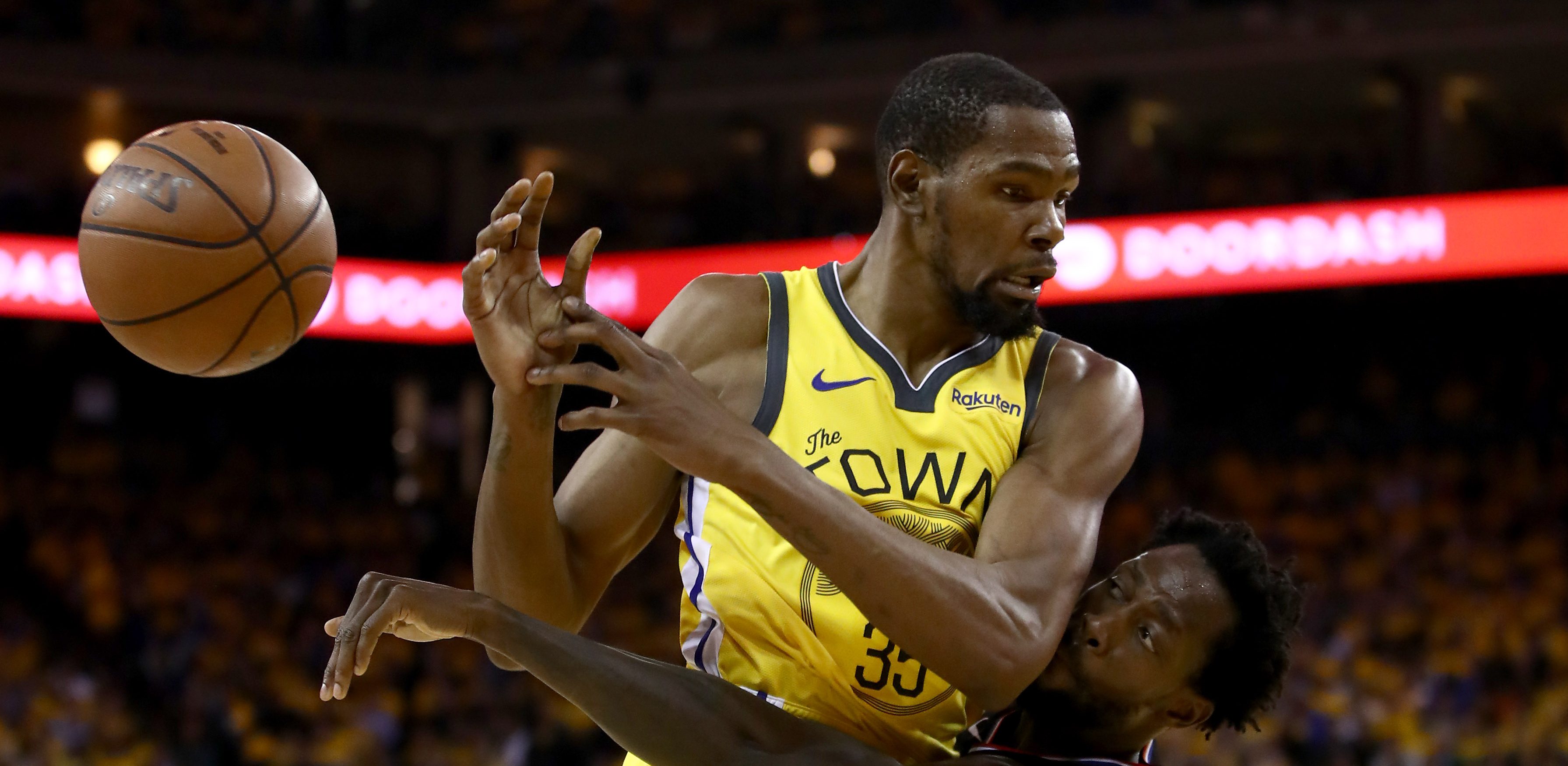 Huyền thoại NBA chỉ mẹo giúp Kevin Durant không bị "tắt điện" trước Patrick Beverley