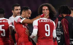 Kết quả bóng đá hôm nay (19/4): Arsenal kéo sập pháo đài San Paolo