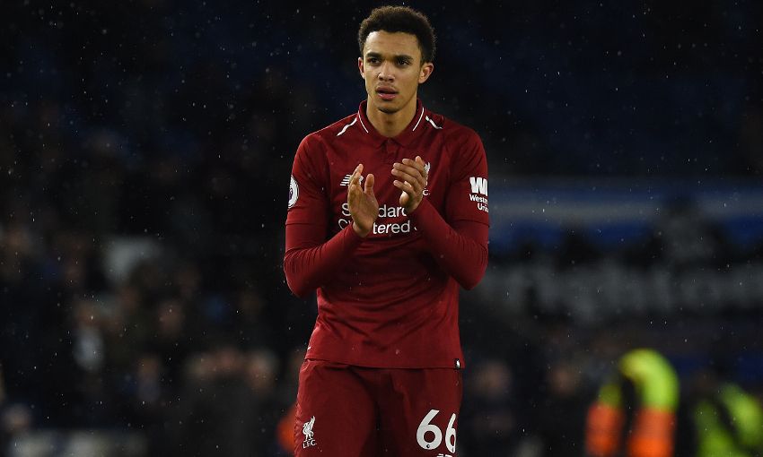Chuyên gia kiếm pen Salah, kỷ lục điểm số của Liverpool và những điểm nhấn ở trận thắng Cardiff