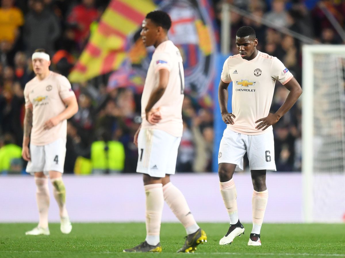 CĐV MU tha thiết đòi đưa Mourinho trở lại sau thất bại kinh hoàng trước Everton