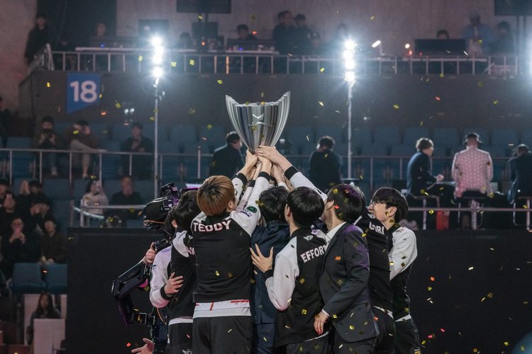 Đường đến MSI (Phần 1): SK Telecom T1 - Khi nhà vua trở lại