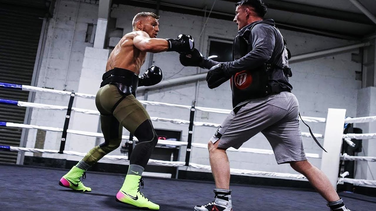 "Tình tay ba" Conor McGregor, Floyd Mayweather và Amir Khan