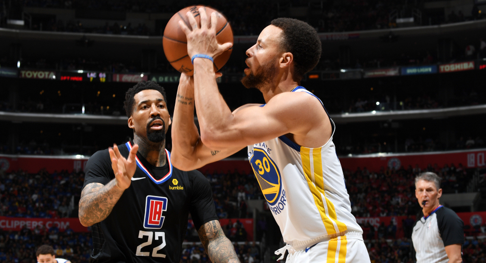 Harden gọi, Curry trả lời, siêu sao "tắt điện" nhưng đội vẫn thắng như một trò đùa