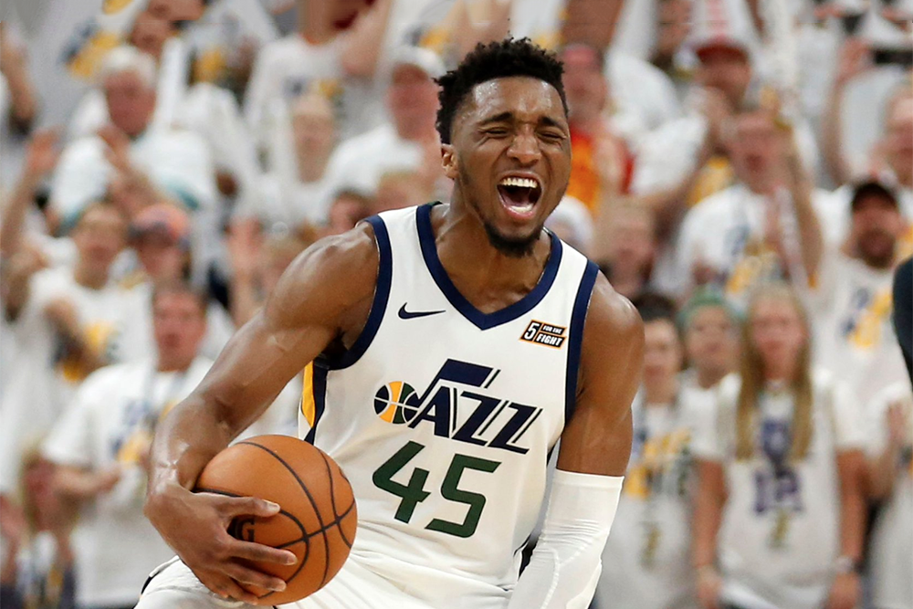 Người nhện Donovan Mitchell báo thù như Avengers, Utah Jazz bật ngược Houston Rockets để cứu mùa giải