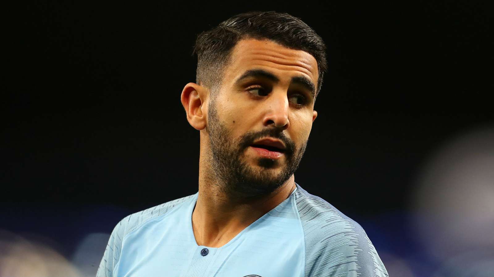 Tin chuyển nhượng sáng 23/4: Riyad Mahrez dọa rời Man City, MU nguy cơ mất 3 trụ cột