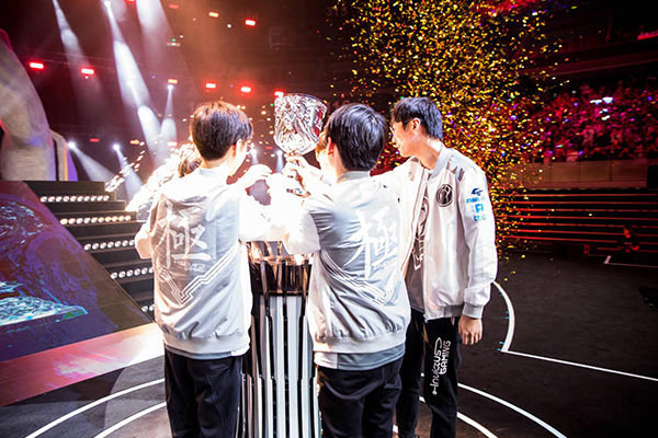 Đánh giá sức mạnh của Invictus Gaming trước mùa giải MSI 2019