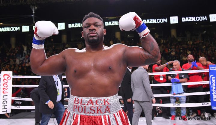 Giấy phép hết hạn cứu "thần chơi thuốc" Jarrell Miller khỏi cảnh bị cấm thi đấu
