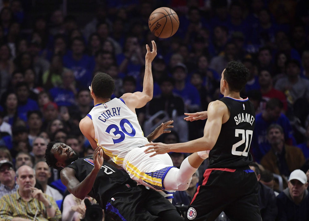HLV Doc Rivers hé lộ cái bẫy mà LA Clippers đã dùng để trị Stephen Curry