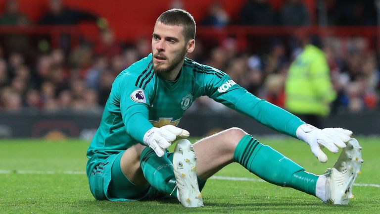Tin chuyển nhượng sáng 26/4: PSG ra giá bán trung vệ cho MU và hỏi mua De Gea