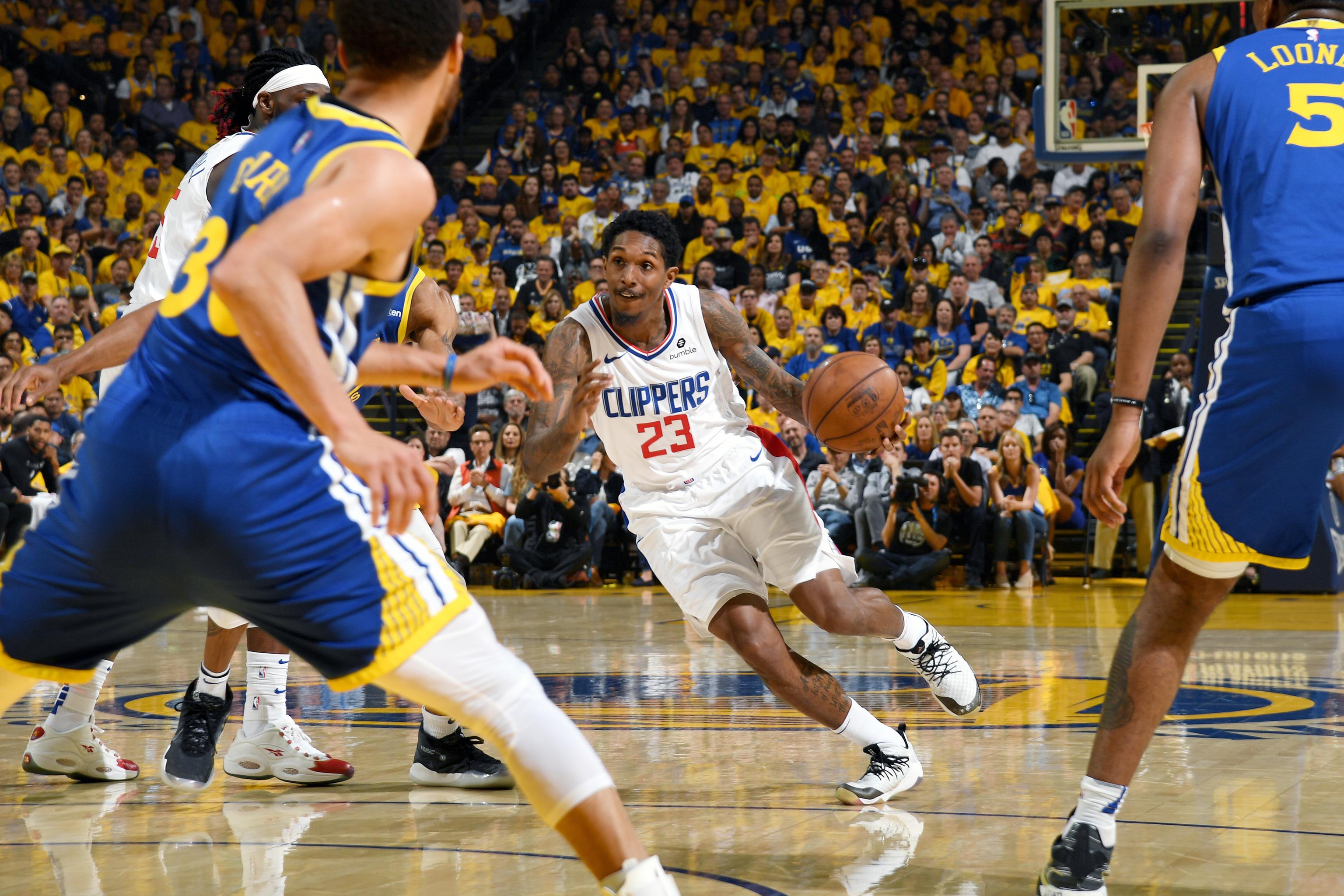 Làm thế nào trai lùn 1m85 Lou Williams có thể gánh đội chẳng thua gì Curry hay Durant?