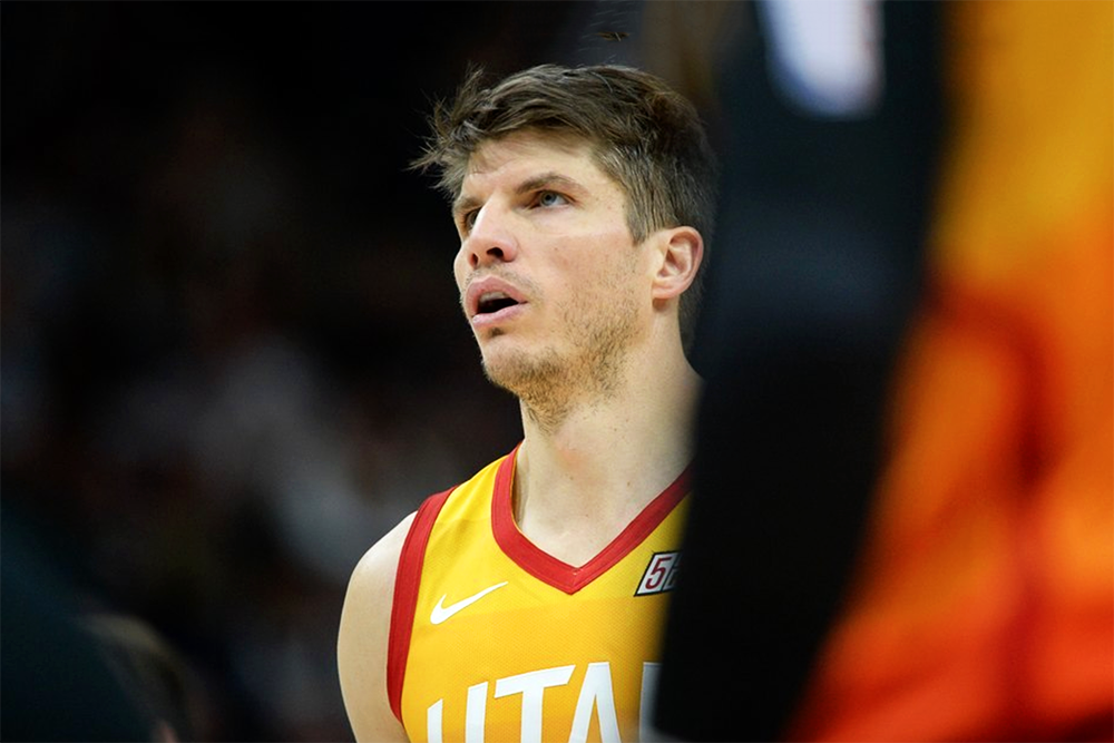 Xạ thủ kỳ cựu Kyle Korver cân nhắc chuyện giải nghệ làm fan bóng rổ buồn rười rượi