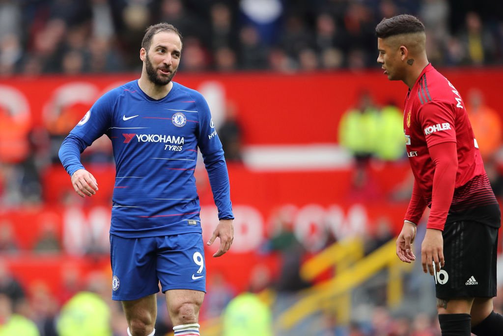 Tin chuyển nhượng tối 29/4: Sarri hé lộ tương lai của Higuain ở Chelsea