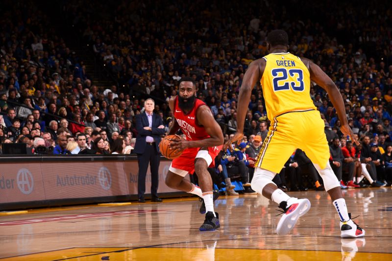Golden State Warriors có bao nhiêu All-Star cũng không đủ để cản James Harden Golden State Warriors có bao nhiêu All-Star cũng không đủ để cản James Harden