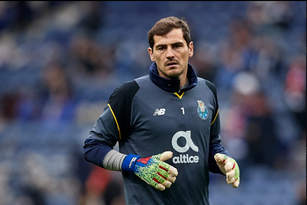 Huyền thoại của Real Madrid, Casillas phải nhập viện gấp do đau tim