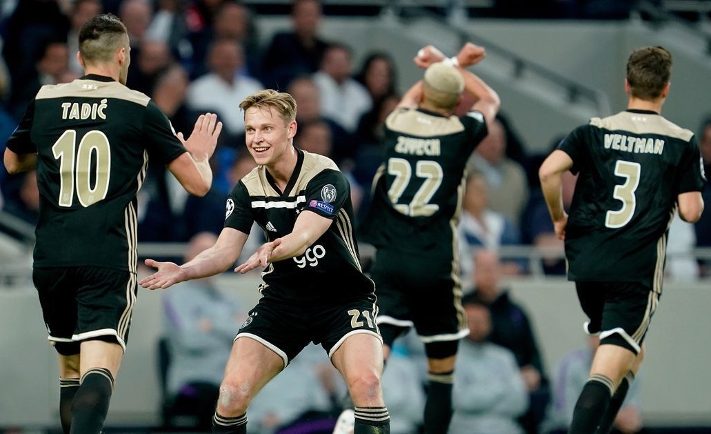 Kỳ tích sân khách giúp Ajax đặt một chân vào chung kết và điểm nhấn từ trận gặp Tottenham