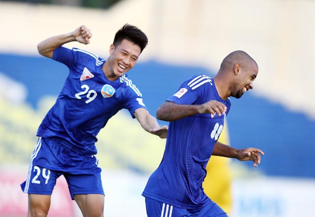 Thanh Hóa vs Quảng Nam: Đại chiến những “người cùng khổ”