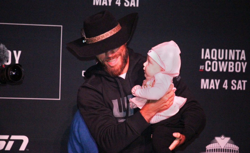 Donald Cerrone: Khi tôi có đai, cả hạng cân sẽ phải chuẩn bị cho một cuộc càn quét Donald Cerrone: Khi tôi có đai, cả hạng cân sẽ phải chuẩn bị cho một cuộc càn quét