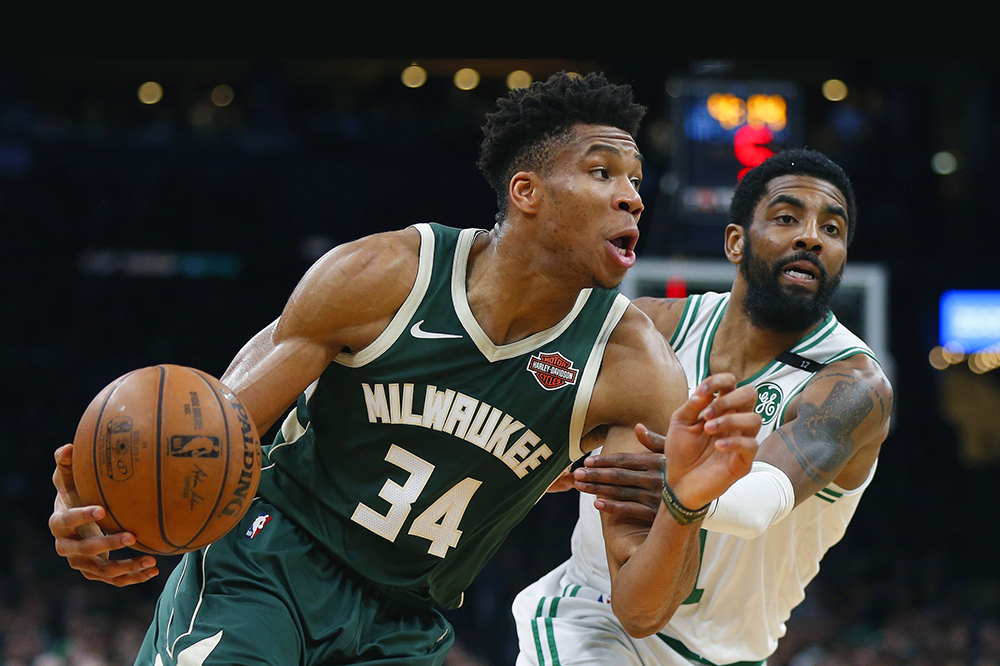 Vững tay ngay trên sân khách, Giannis Antetokounmpo đưa Bucks đến chiến thắng thứ hai liên tiếp trước Boston