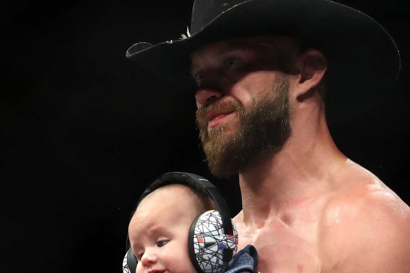 Đánh bại Iaquinta, Donald Cerrone tiến gần ngôi vô địch Lightweight UFC
