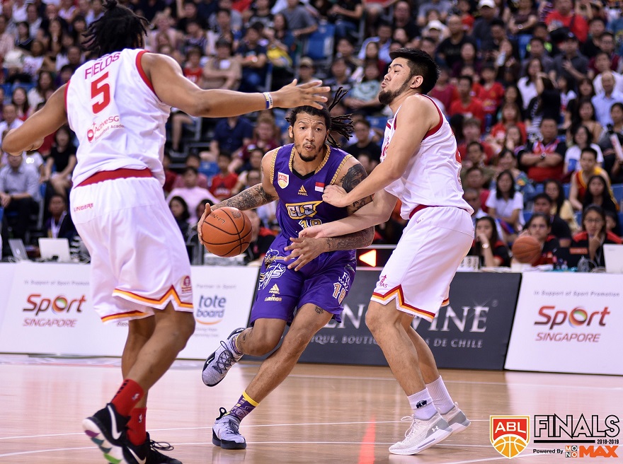 Tấn công thiếu hiệu quả, CLS Knights thua sốc Singapore Slingers