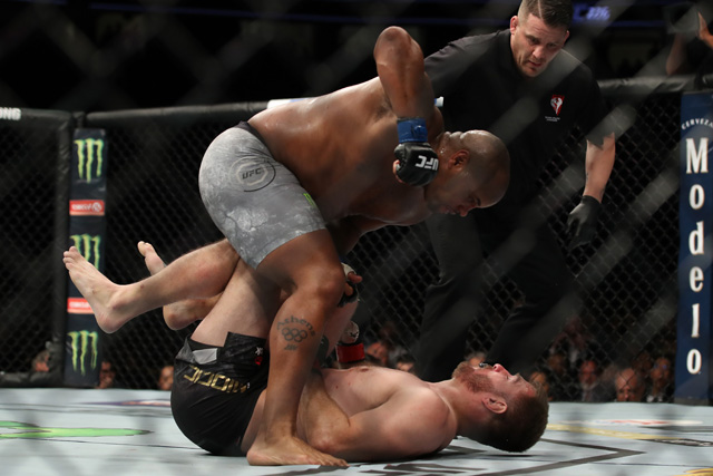 Trận tái đấu Daniel Cormier vs Stipe Miocic chính thức lên kèo Trận tái đấu Daniel Cormier vs Stipe Miocic chính thức lên kèo