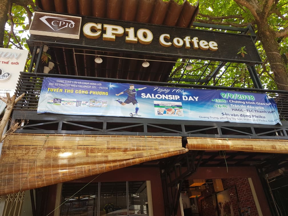 Các ngôi sao của HAGL đua nhau mở quán nhậu, bán mỹ phẩm để "dưỡng già"