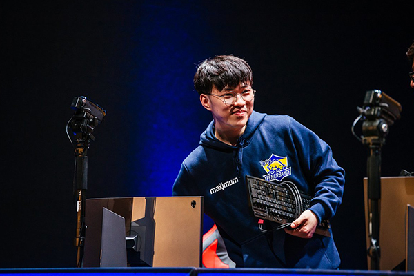 Ruin chia tay 1907 Fenerbahçe Espor gia nhập Counter Logic Gaming sau thất bại tại MSI 2019?